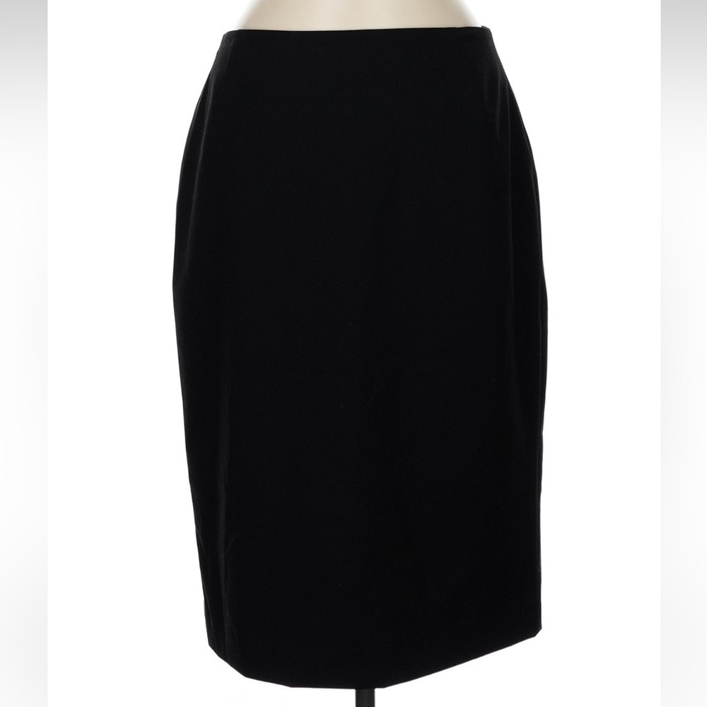 Lafayette 148 New York Classic Black Pencil Skirt Chic Timeless Appeal Size 8 M